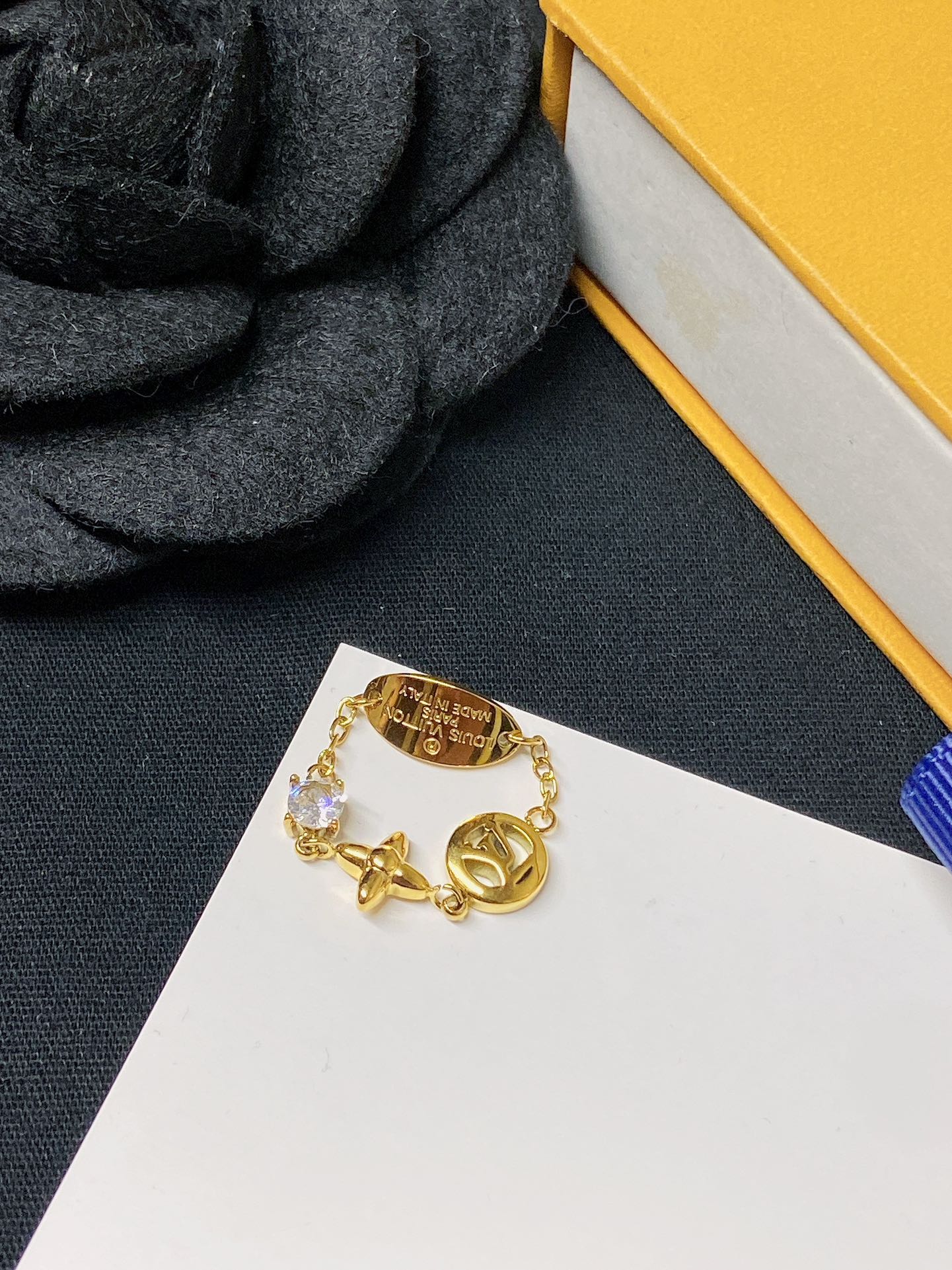Luxury J134 Ring