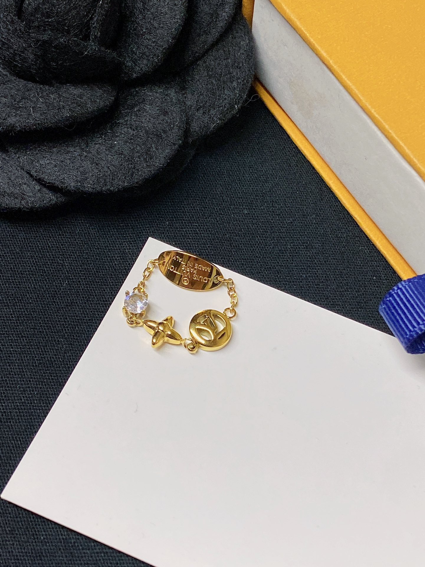 Luxury J134 Ring