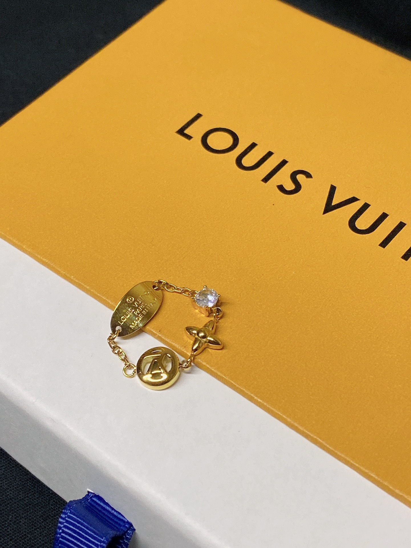 Luxury J134 Ring
