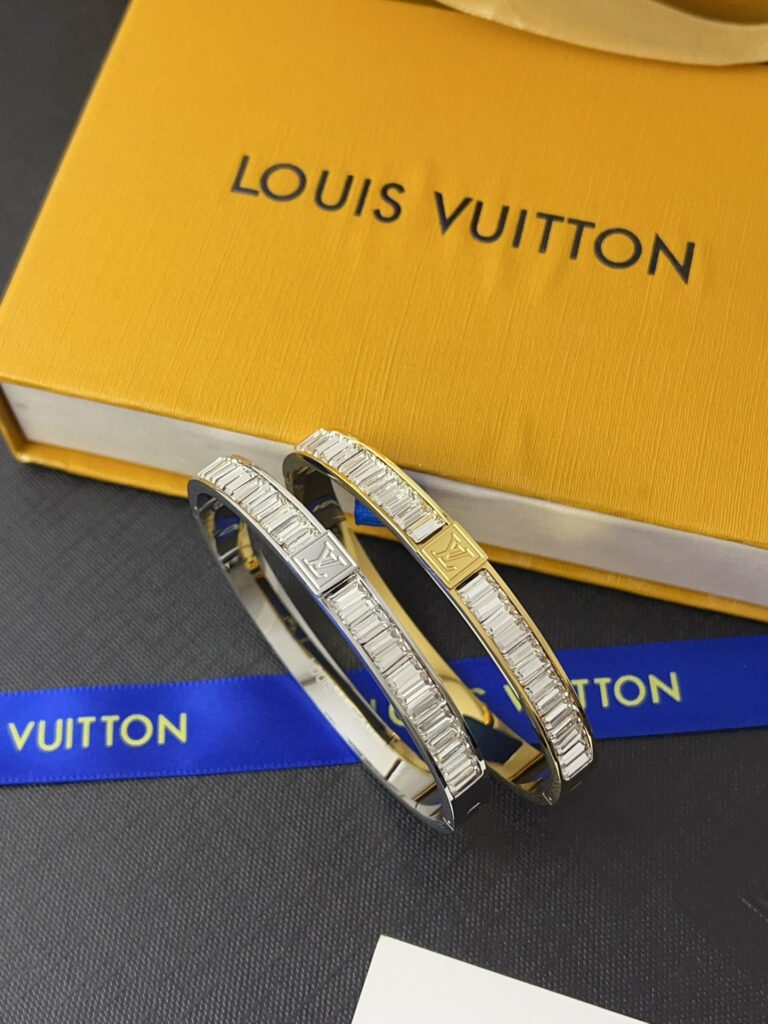 Designer S441 Bracelet editorial product context 2