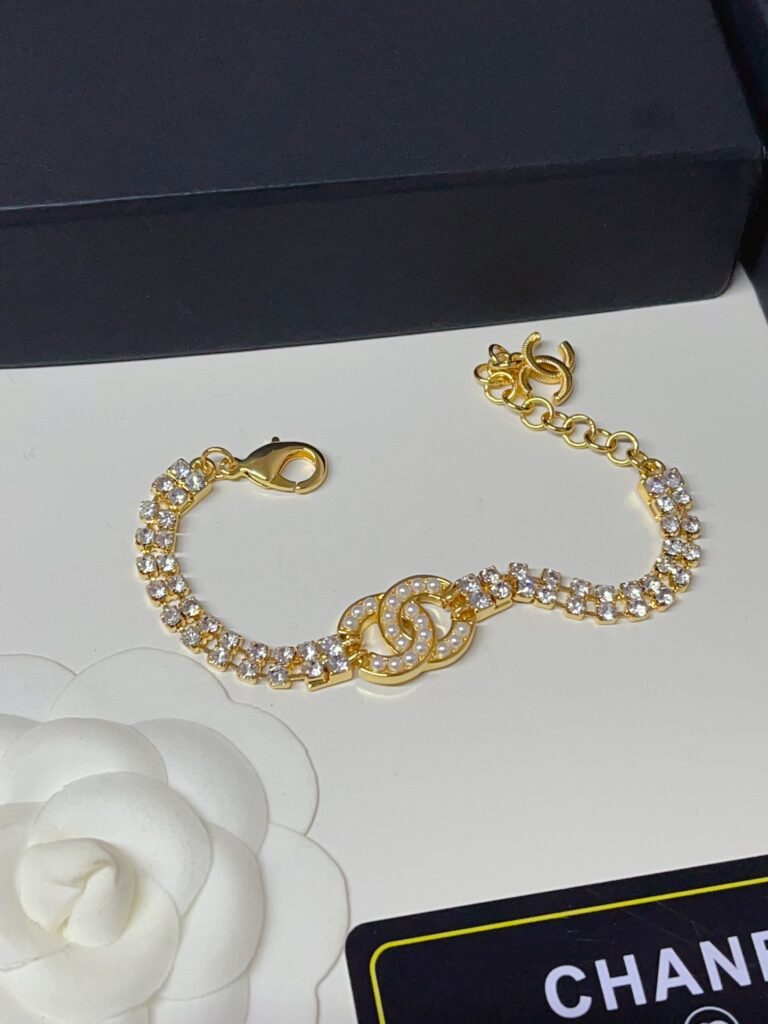 Designer L193 Bracelet editorial product context 1