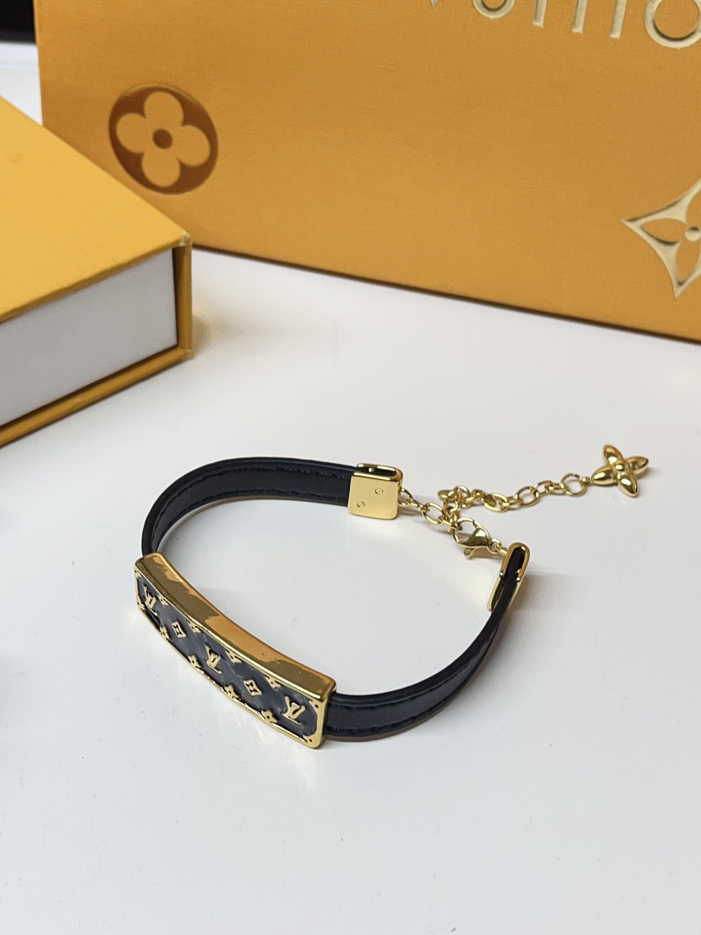 Luxury S443 Bracelet