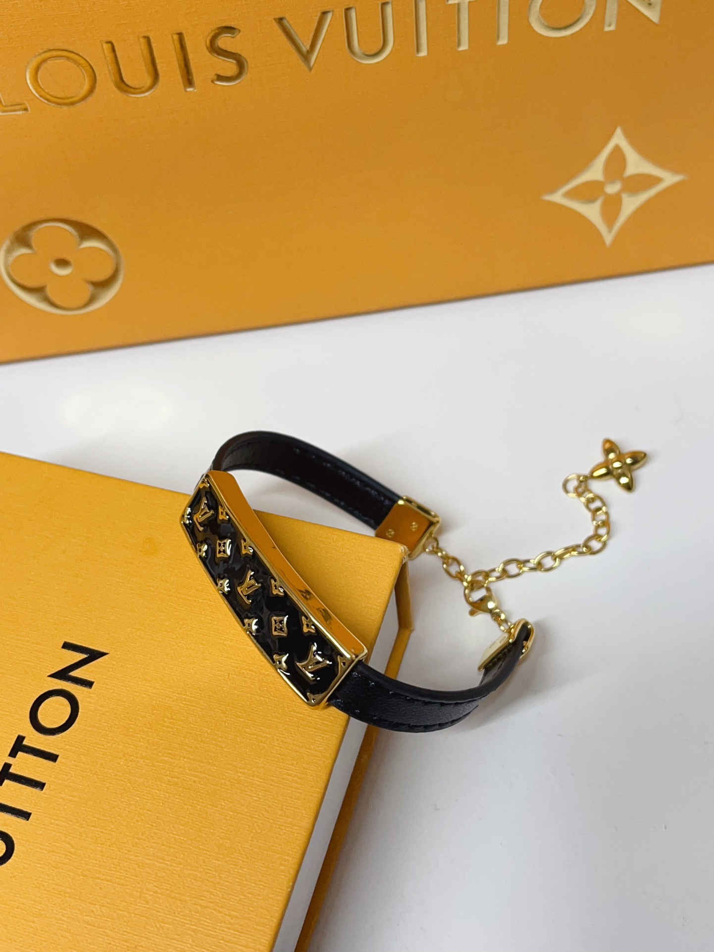 Luxury S443 Bracelet