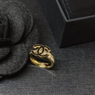 Luxury J135 Ring