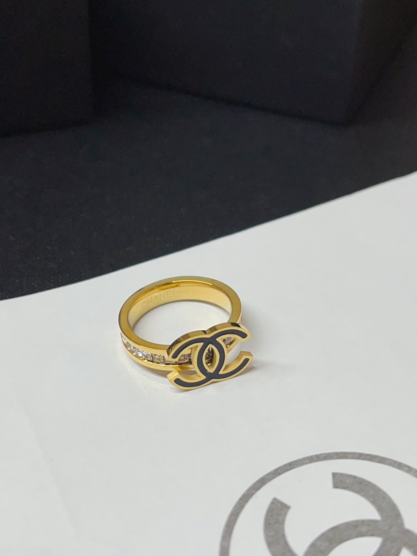 Luxury J135 Ring