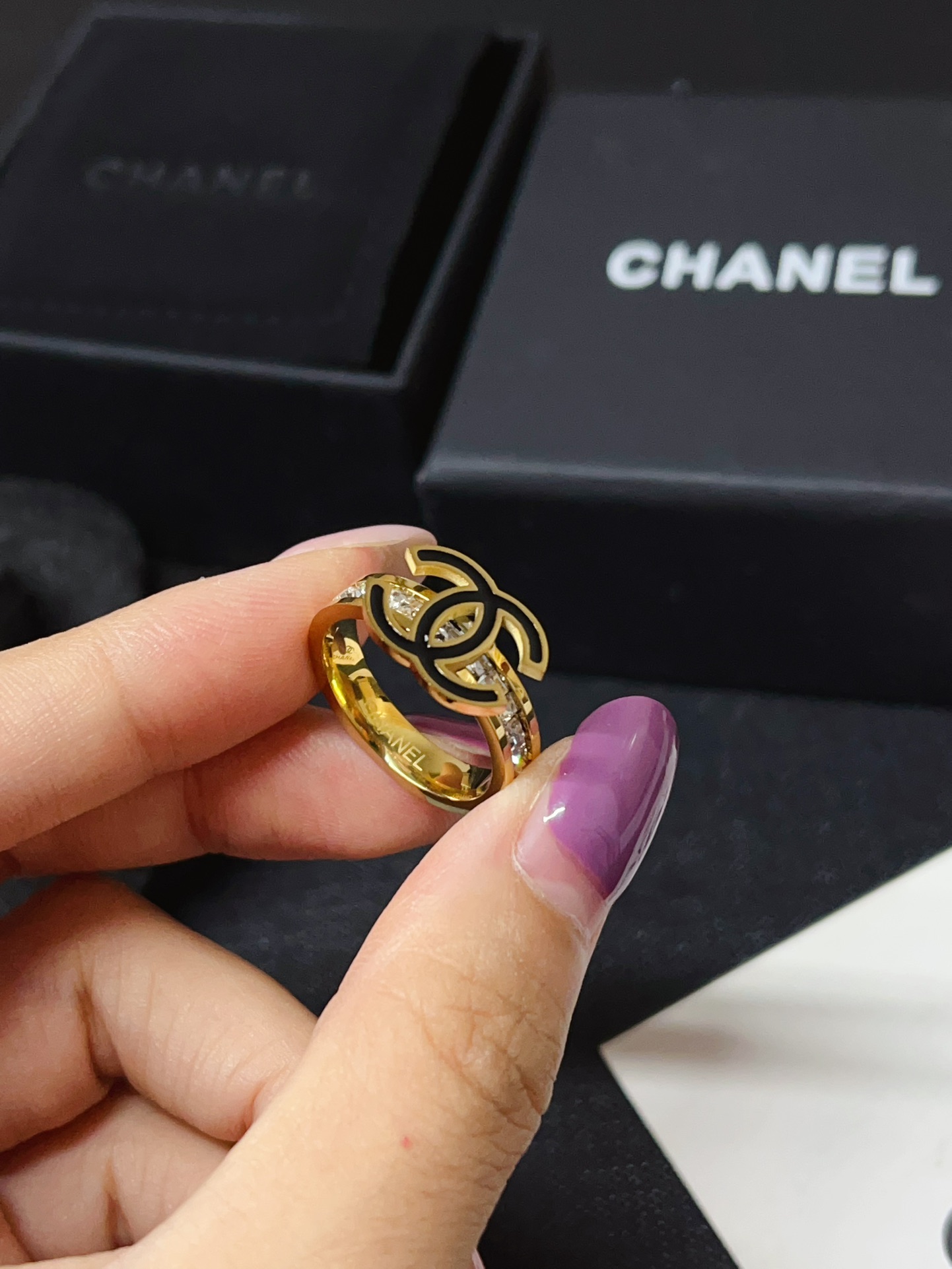 Luxury J135 Ring