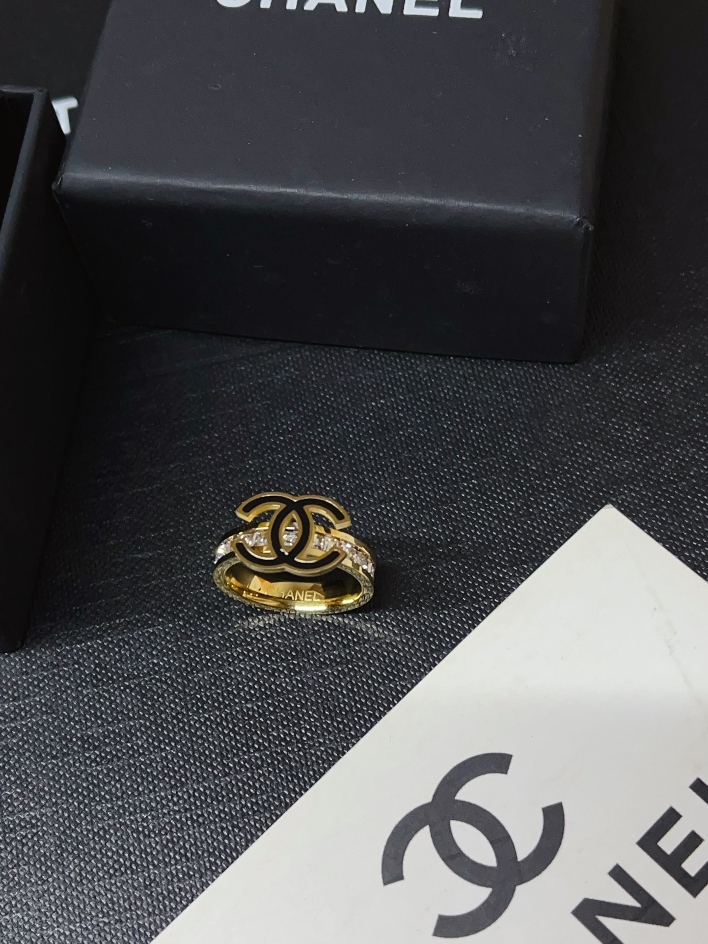 Luxury J135 Ring