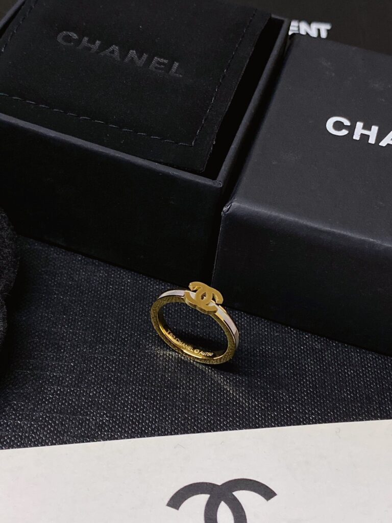 Designer J136 Ring editorial product context 3