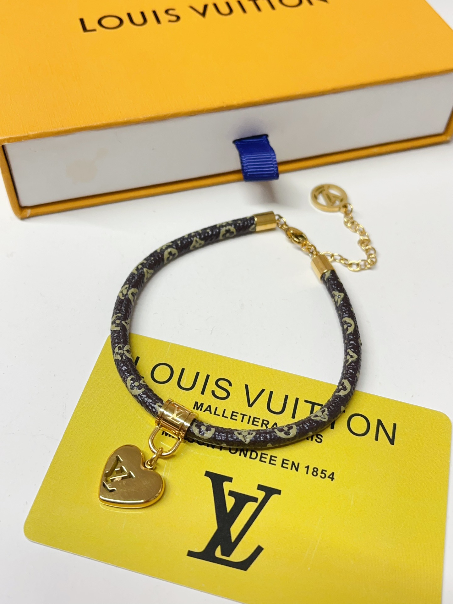 Luxury S447 Bracelet
