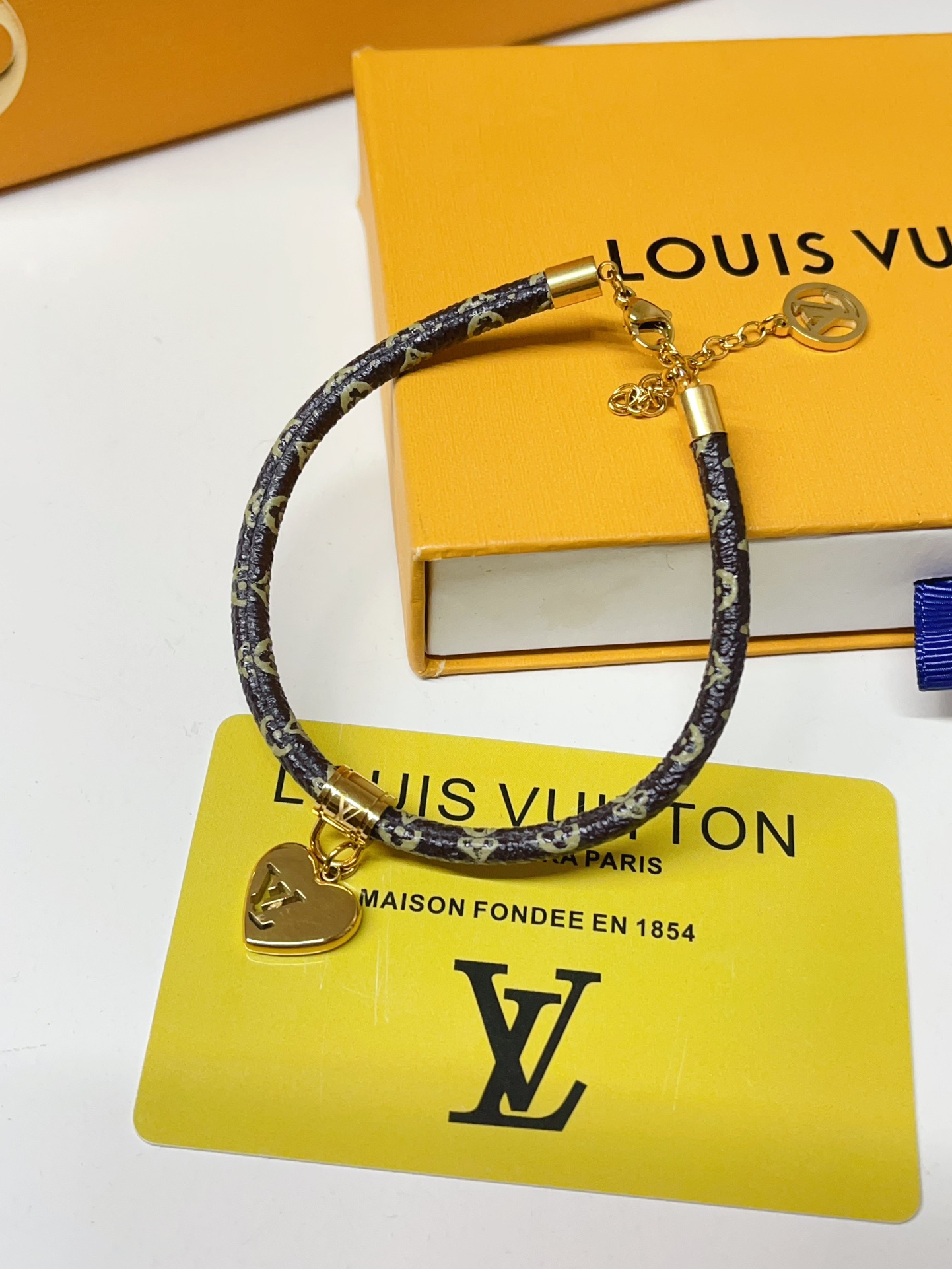 Luxury S447 Bracelet