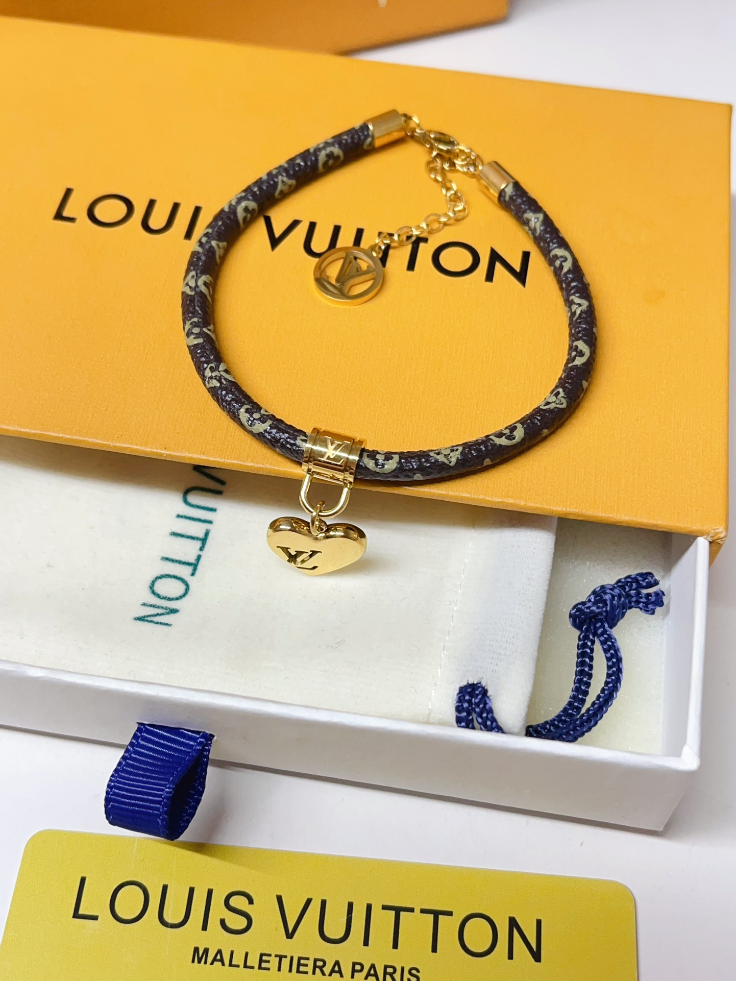 Luxury S447 Bracelet