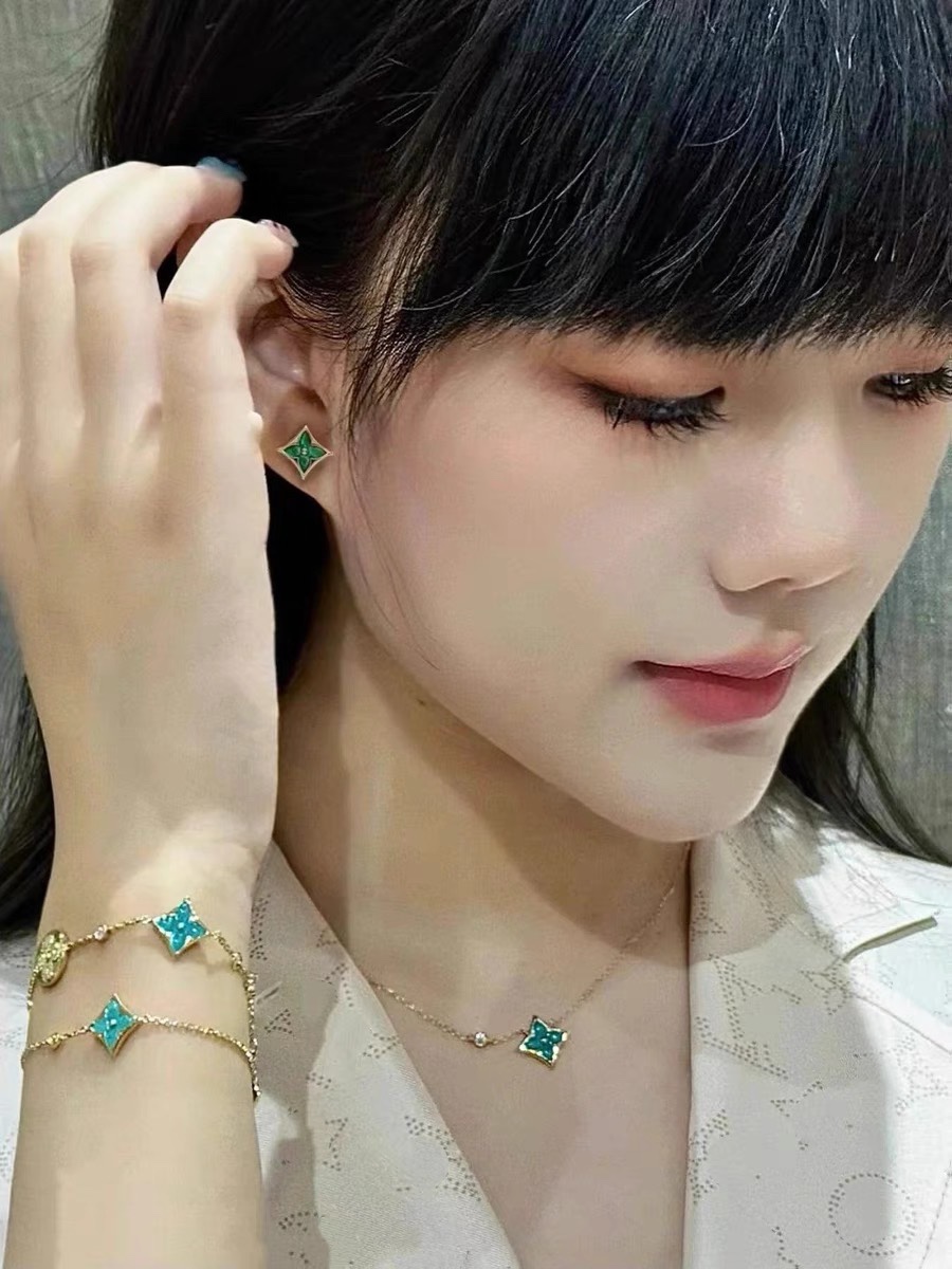 Luxury X674 Necklace