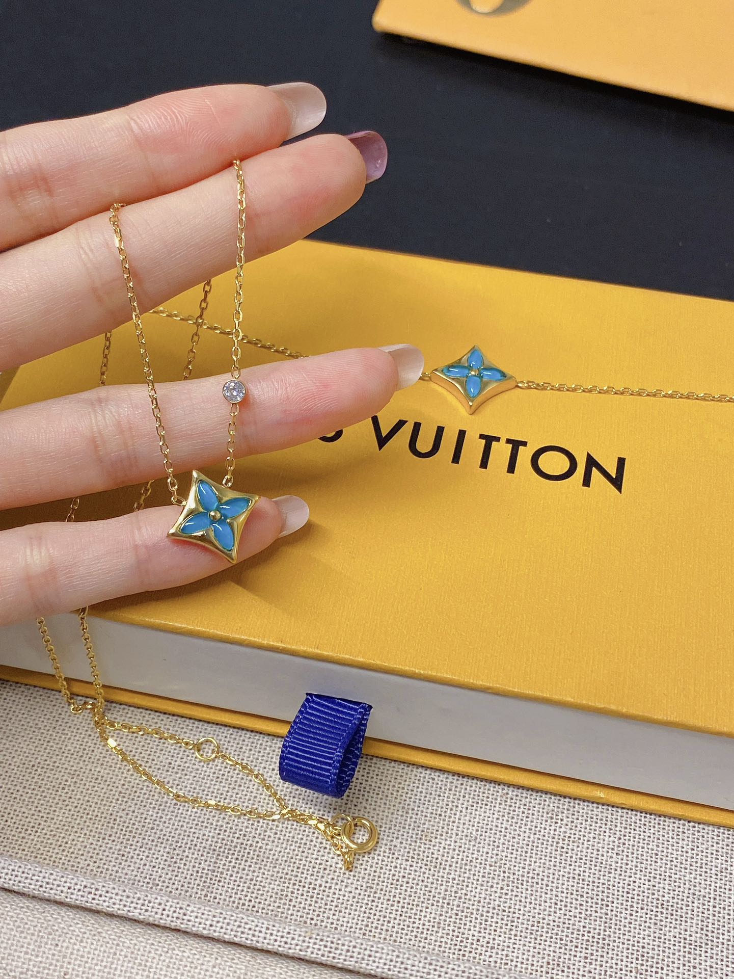 Luxury X674 Necklace