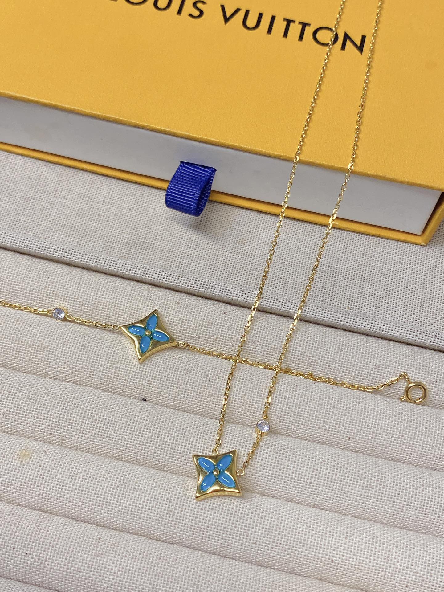 Luxury X674 Necklace