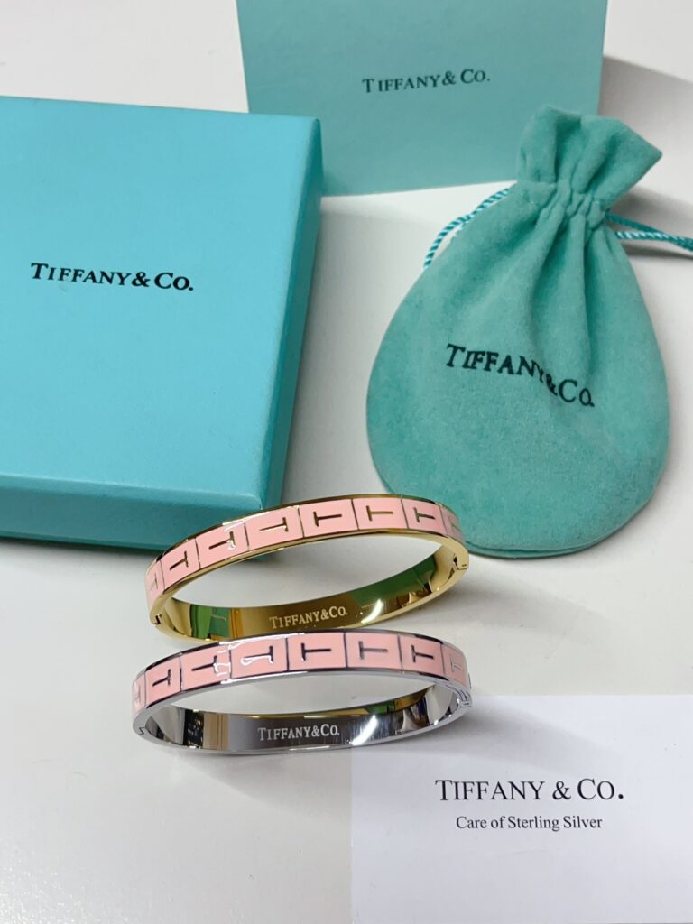 Designer S449 Bracelet editorial product context 1
