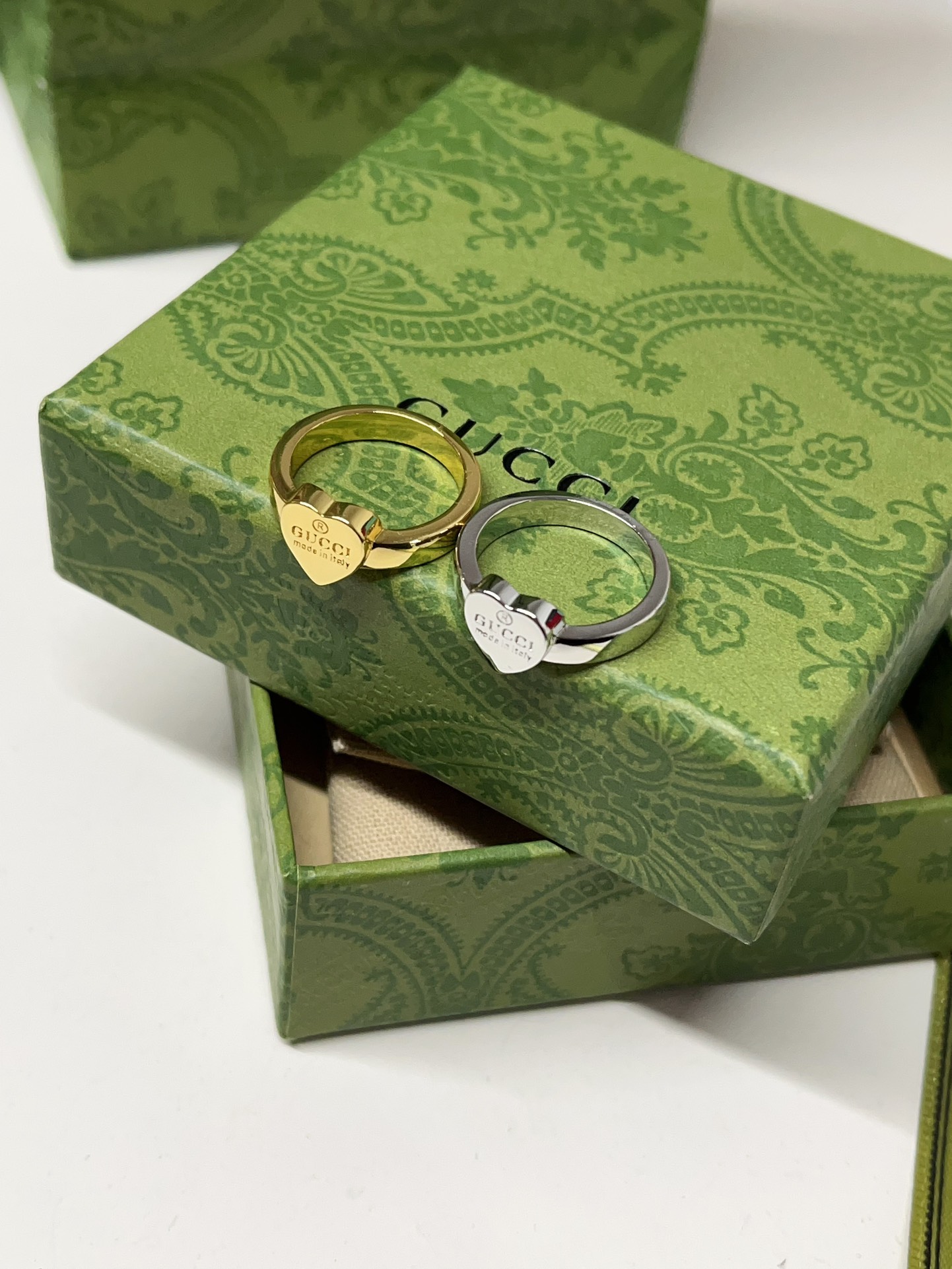 Luxury J143 Ring