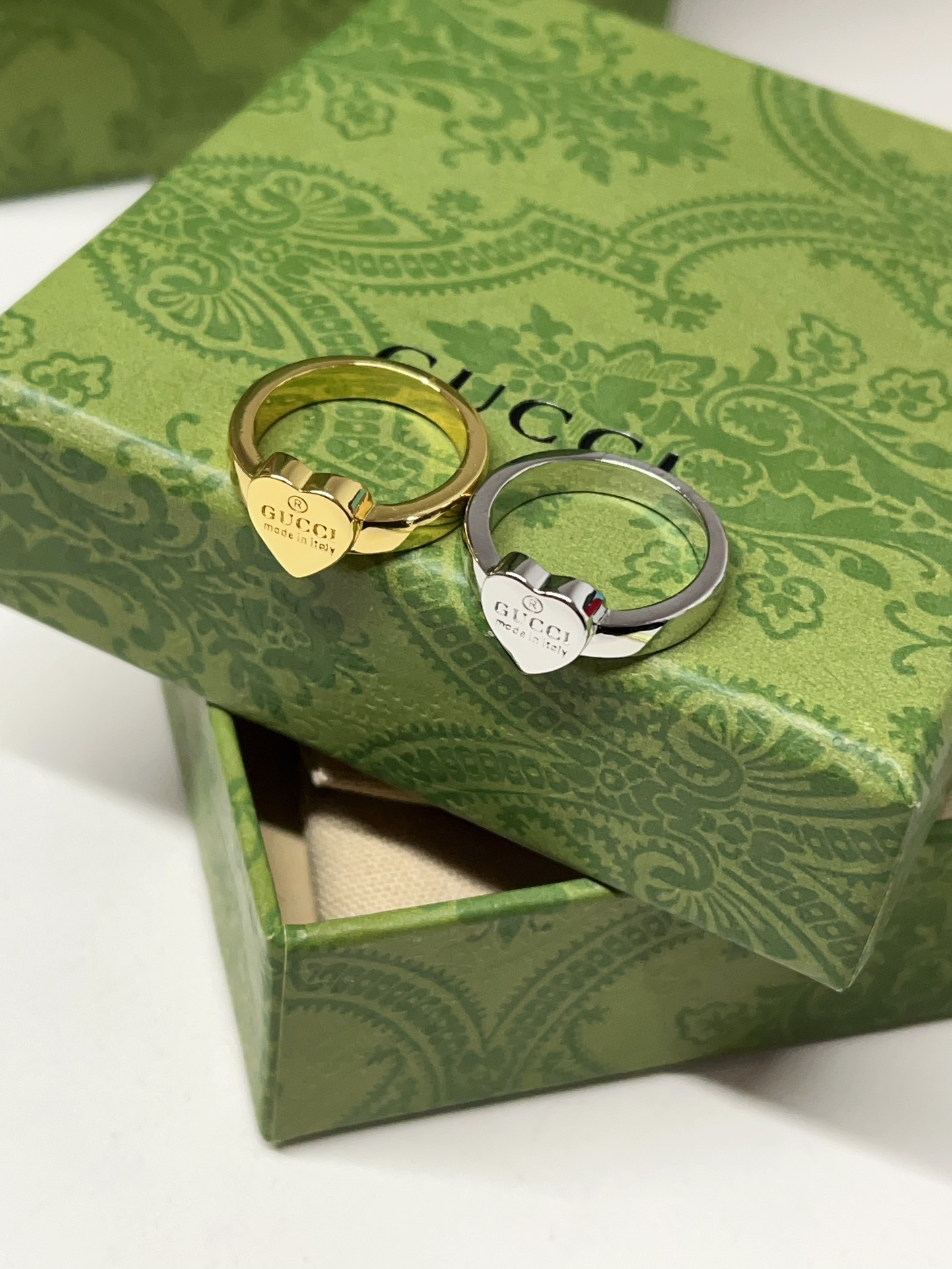Luxury J143 Ring