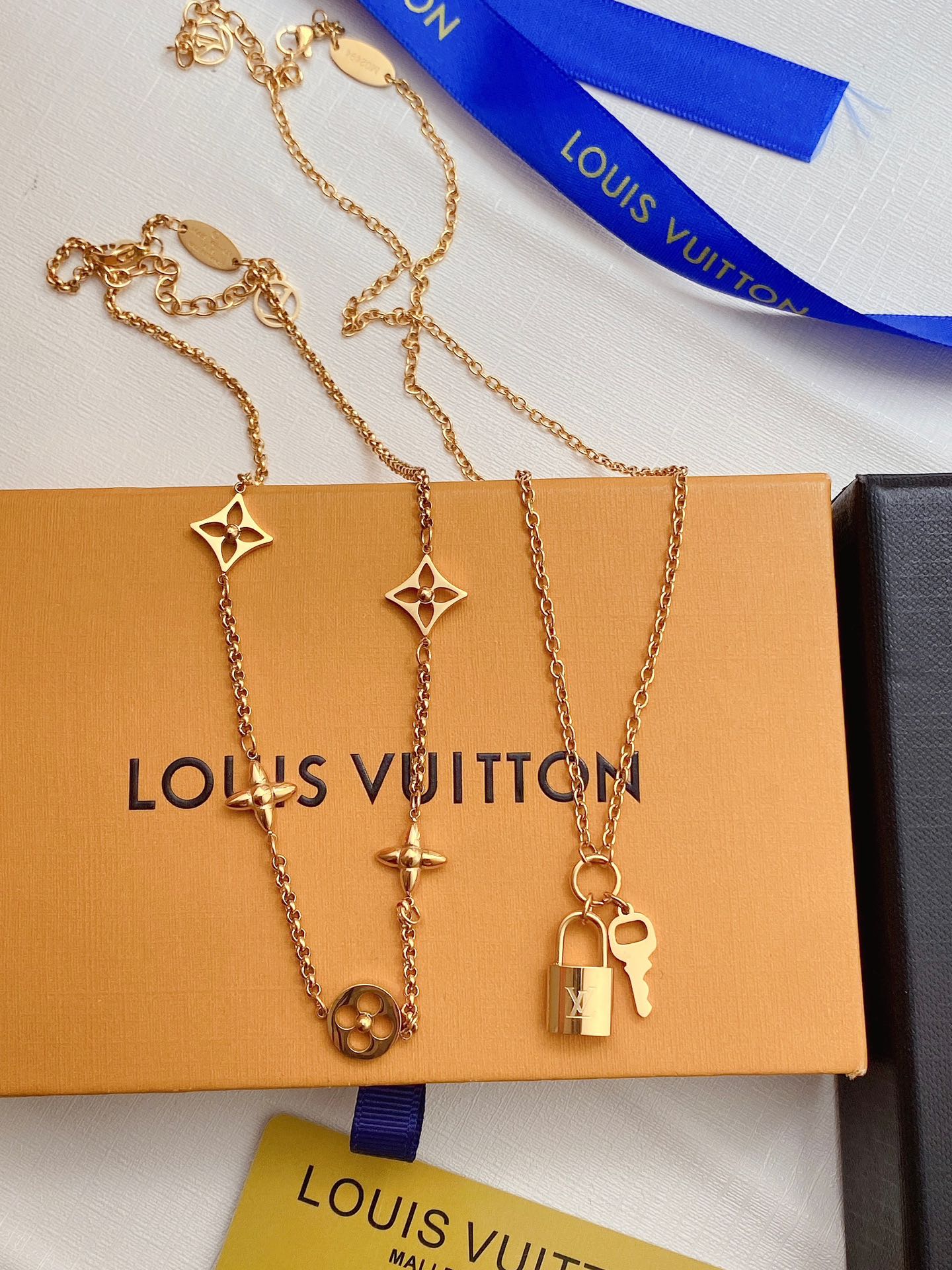 Luxury X684 Necklace