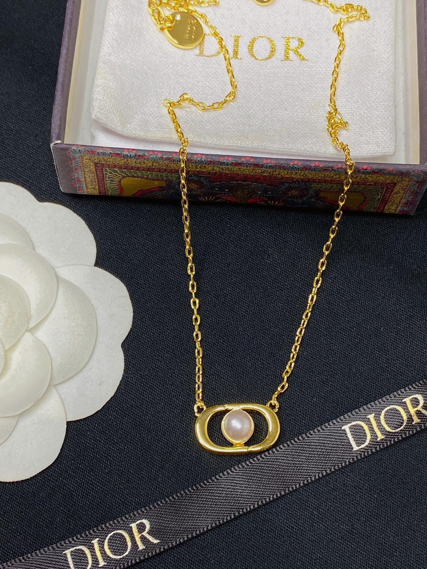 Luxury X685 Necklace