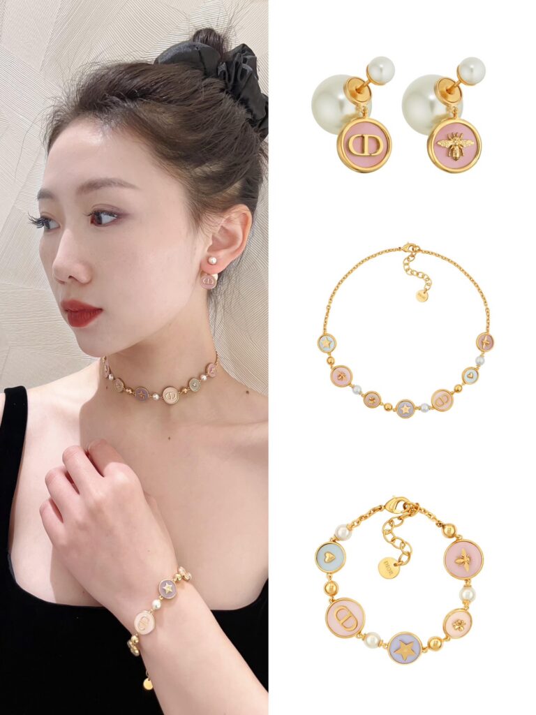 Designer L206 Bracelet editorial product context 3
