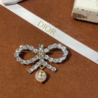 Luxury D189 Brooch