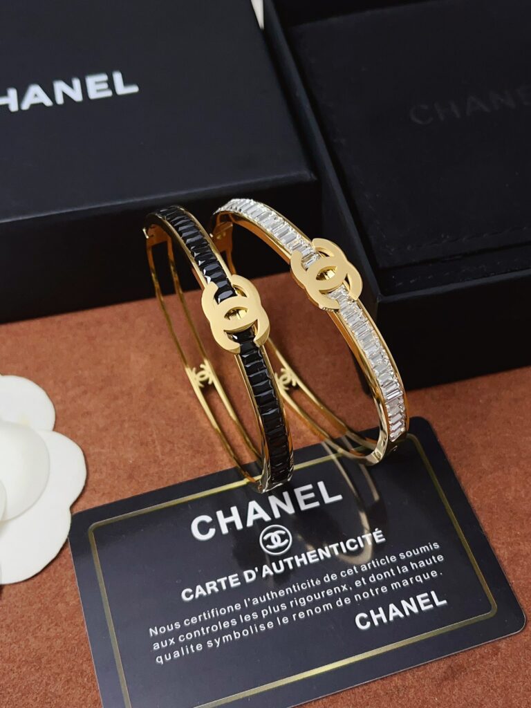 Designer S455 Bracelet editorial product context 1