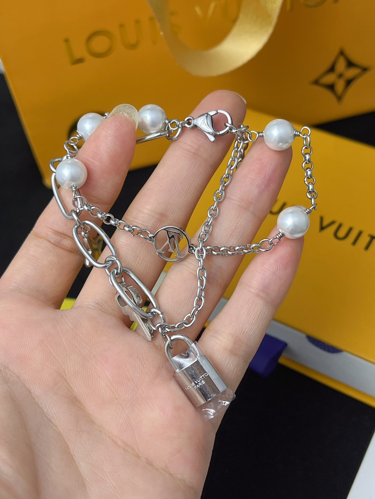 Luxury L209 Bracelet