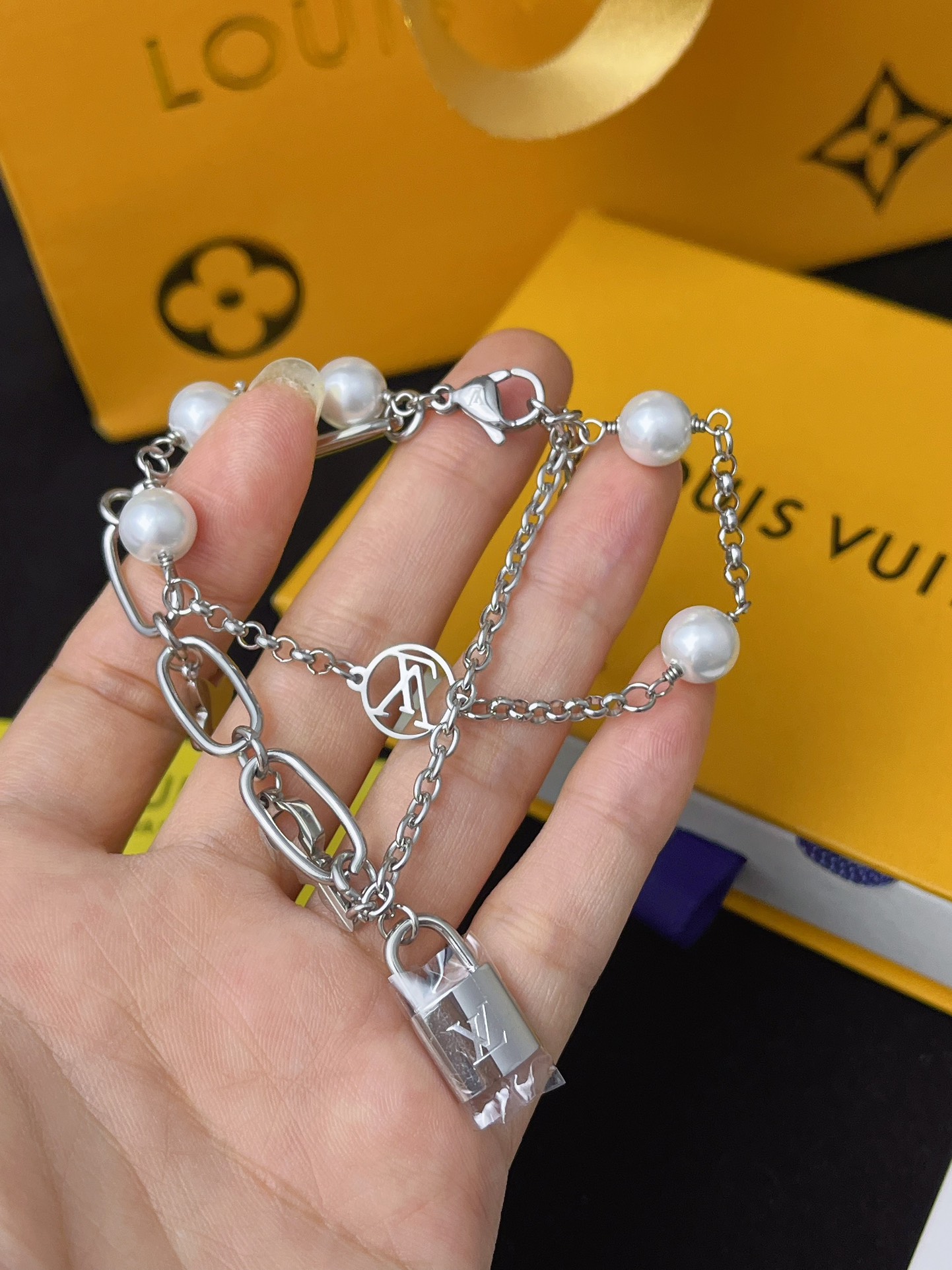 Luxury L209 Bracelet