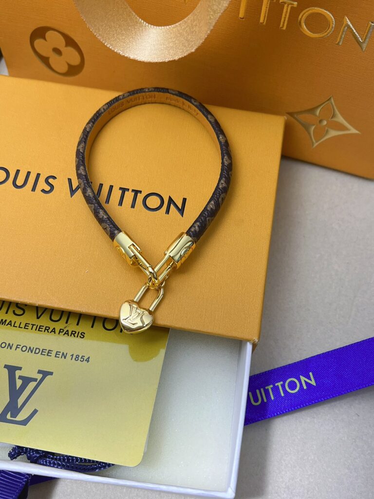 Designer S459 Bracelet editorial product context 3