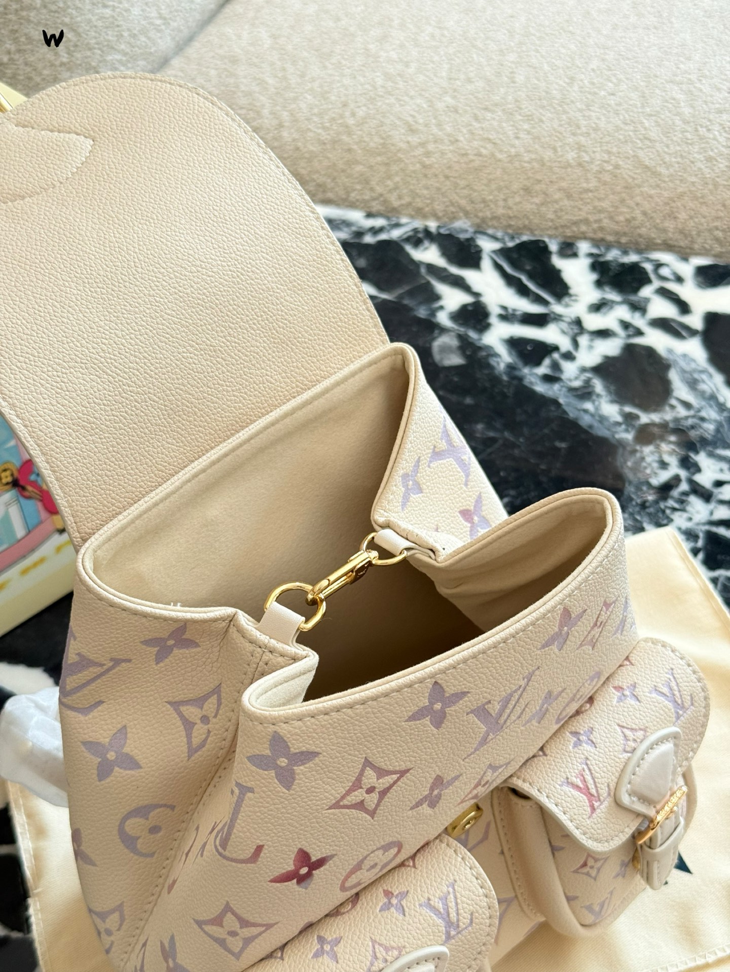 Louis Vuitton p200 22 25 Backpack