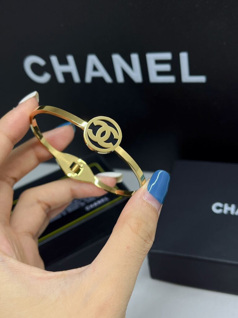 Designer S463 Bracelet editorial product context 1