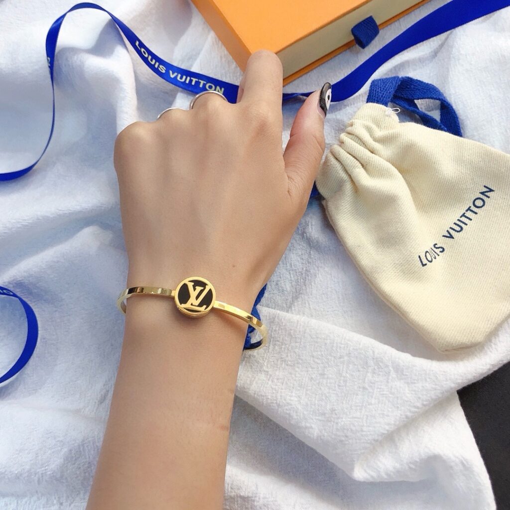 Designer S464 Bracelet editorial product context 3