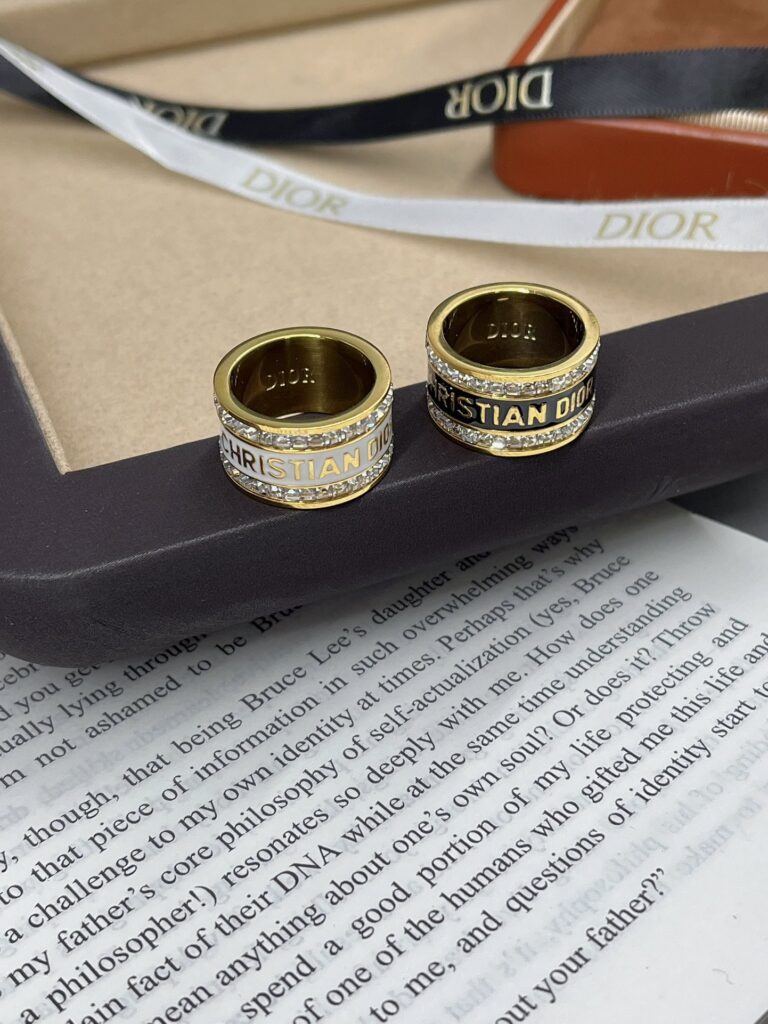 Designer J146 Ring editorial product context 2