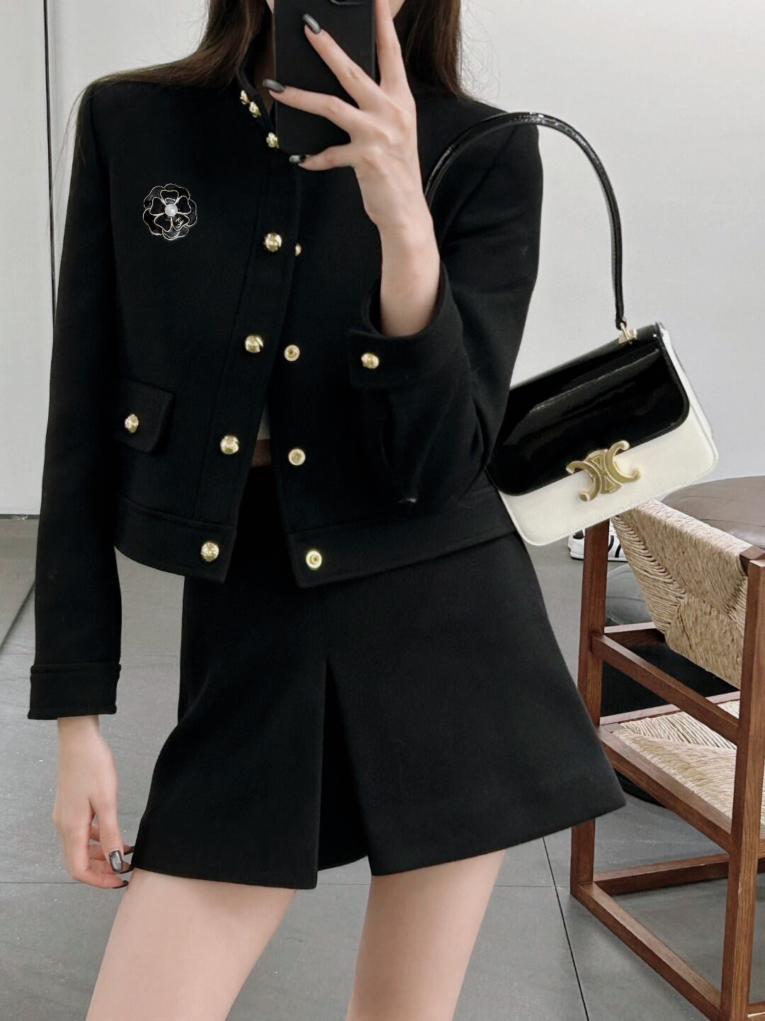 Luxury D192 Brooch