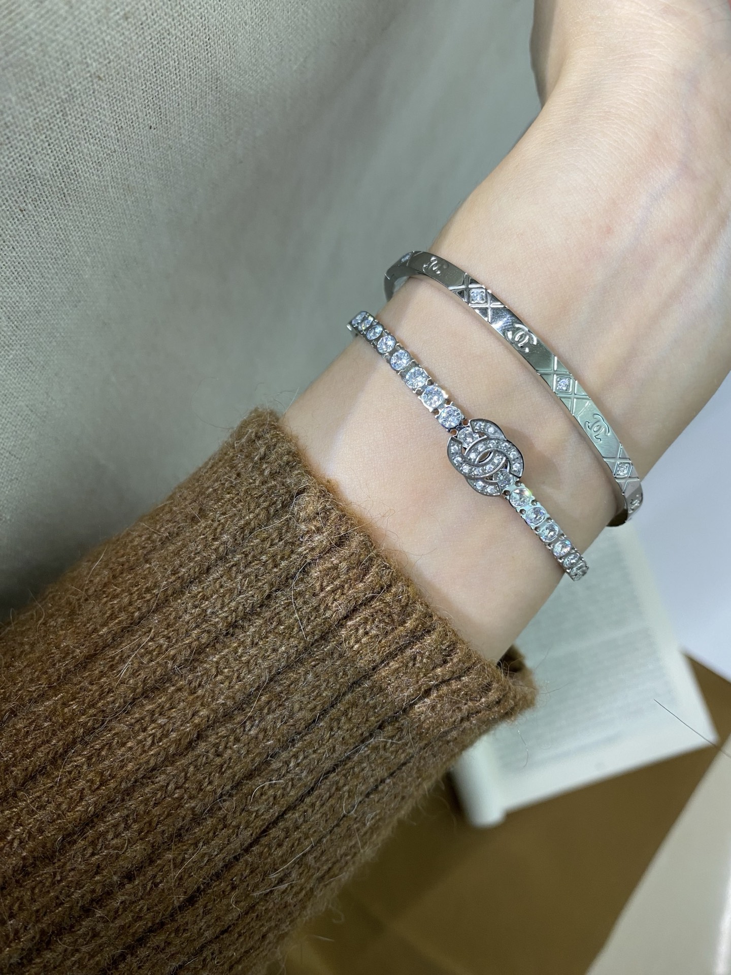 Luxury S454 Bracelet