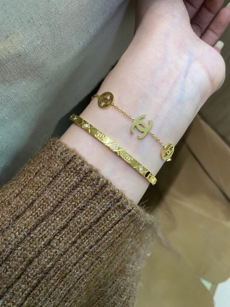 Designer L075 Bracelet editorial product context 3