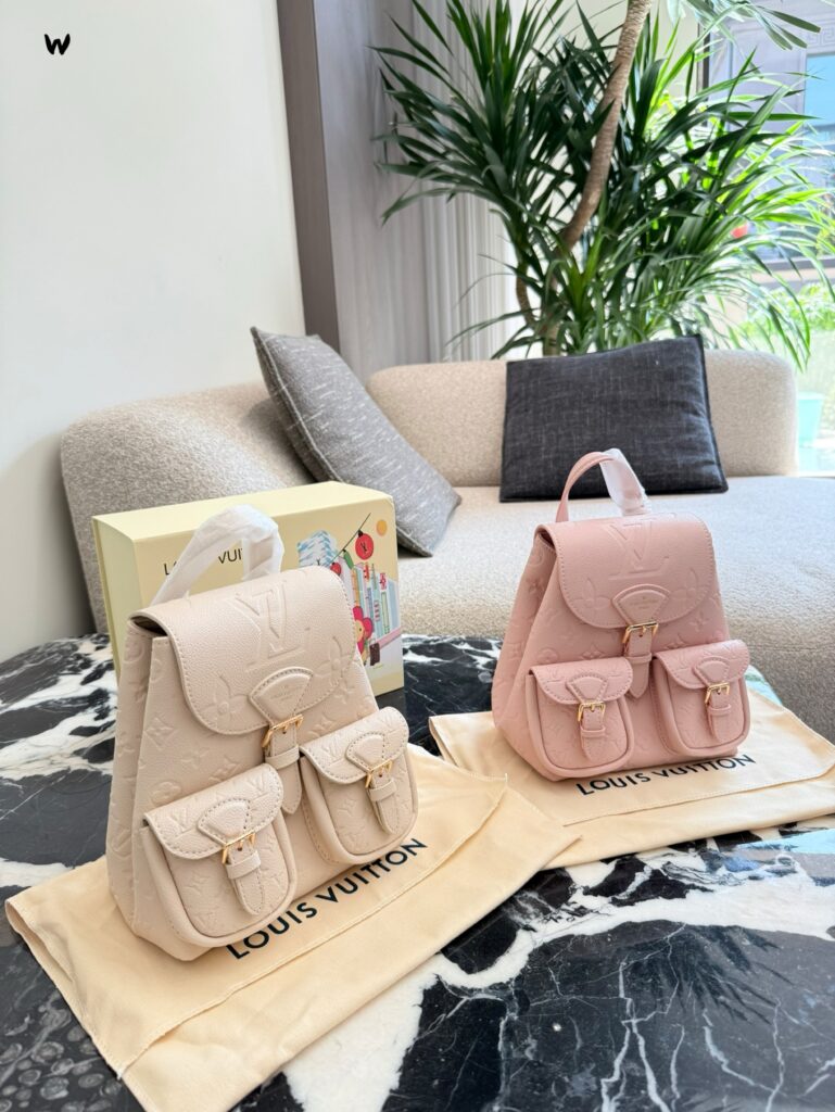 Louis Vuitton Backpack 22 x 27 cm editorial product context 1