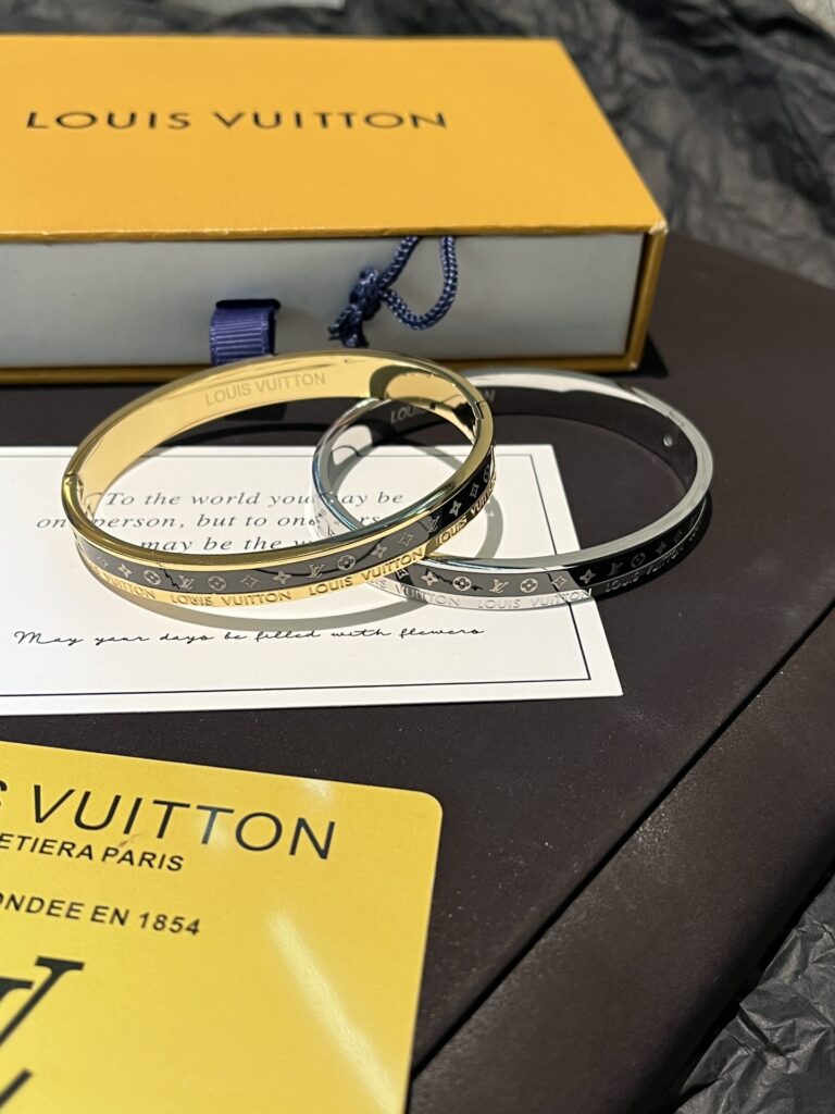 Designer S470 Bracelet editorial product context 3