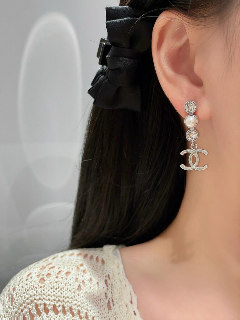 Designer Ring editorial product context 2