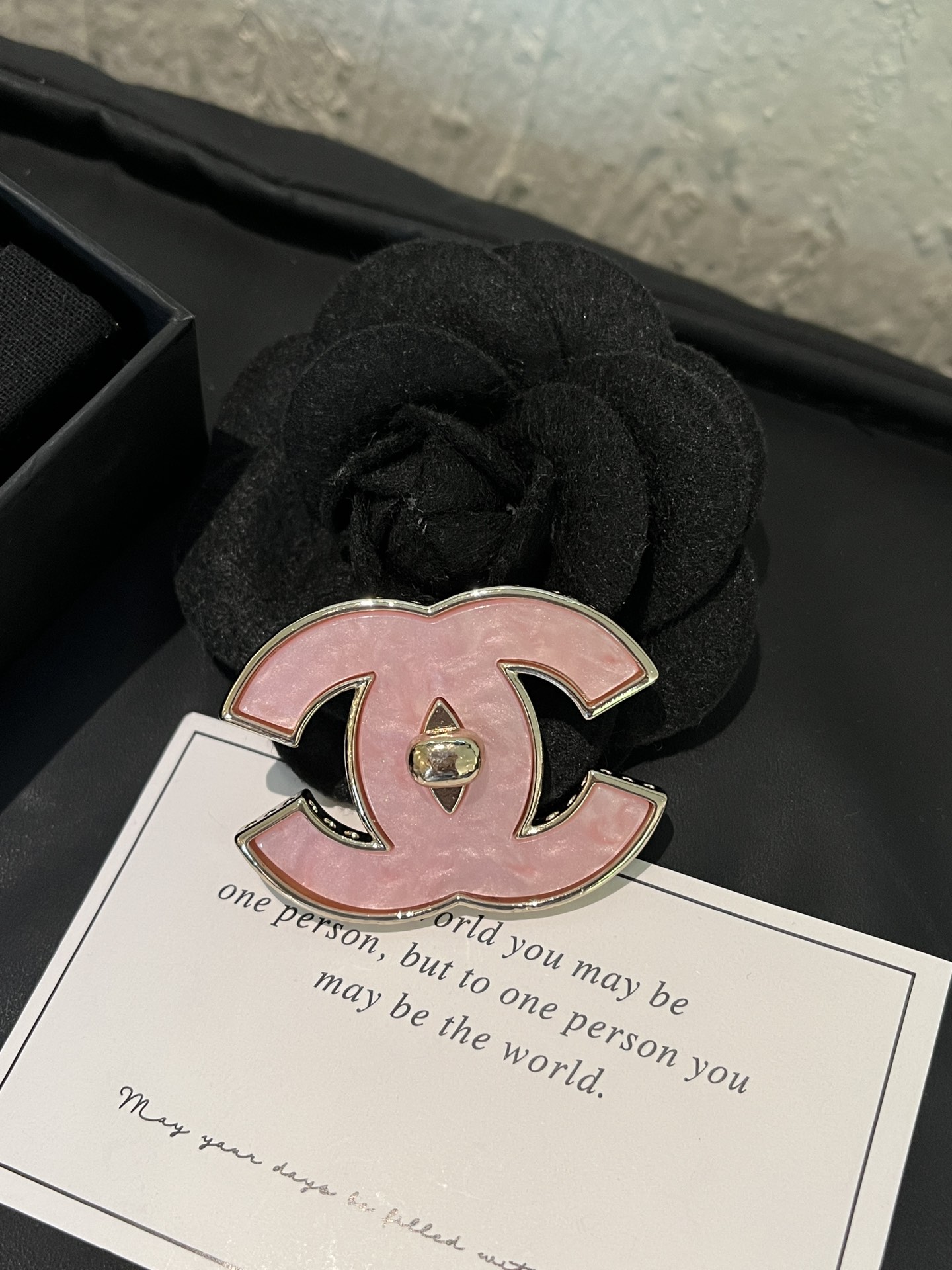 Luxury D193 Brooch