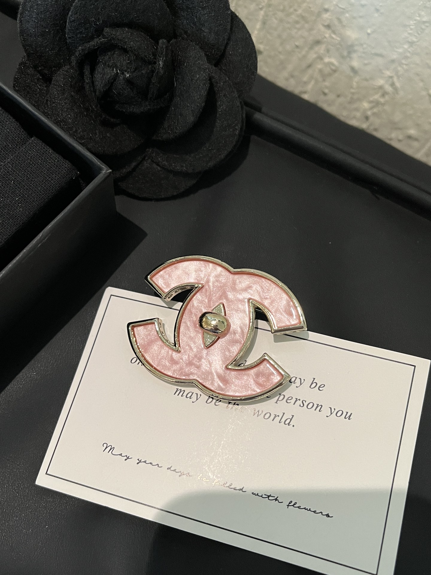 Luxury D193 Brooch