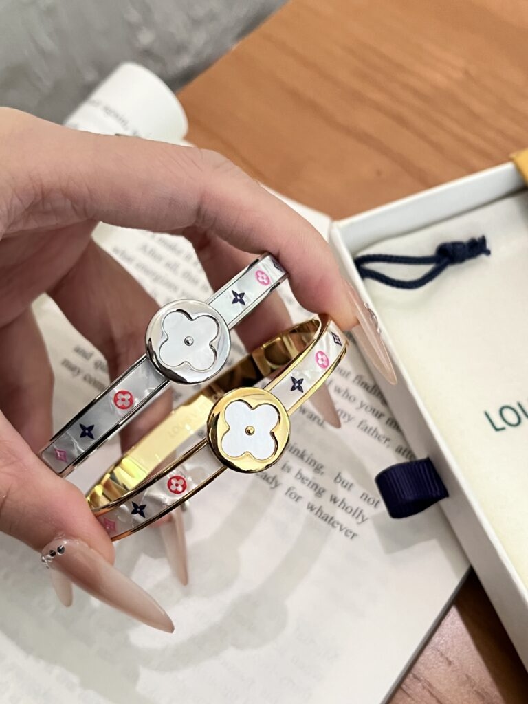 Designer S471 Bracelet editorial product context 2