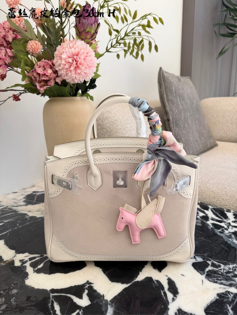 Hermes Birkin30 Birkin 30 Swift White Wallet editorial product context 1