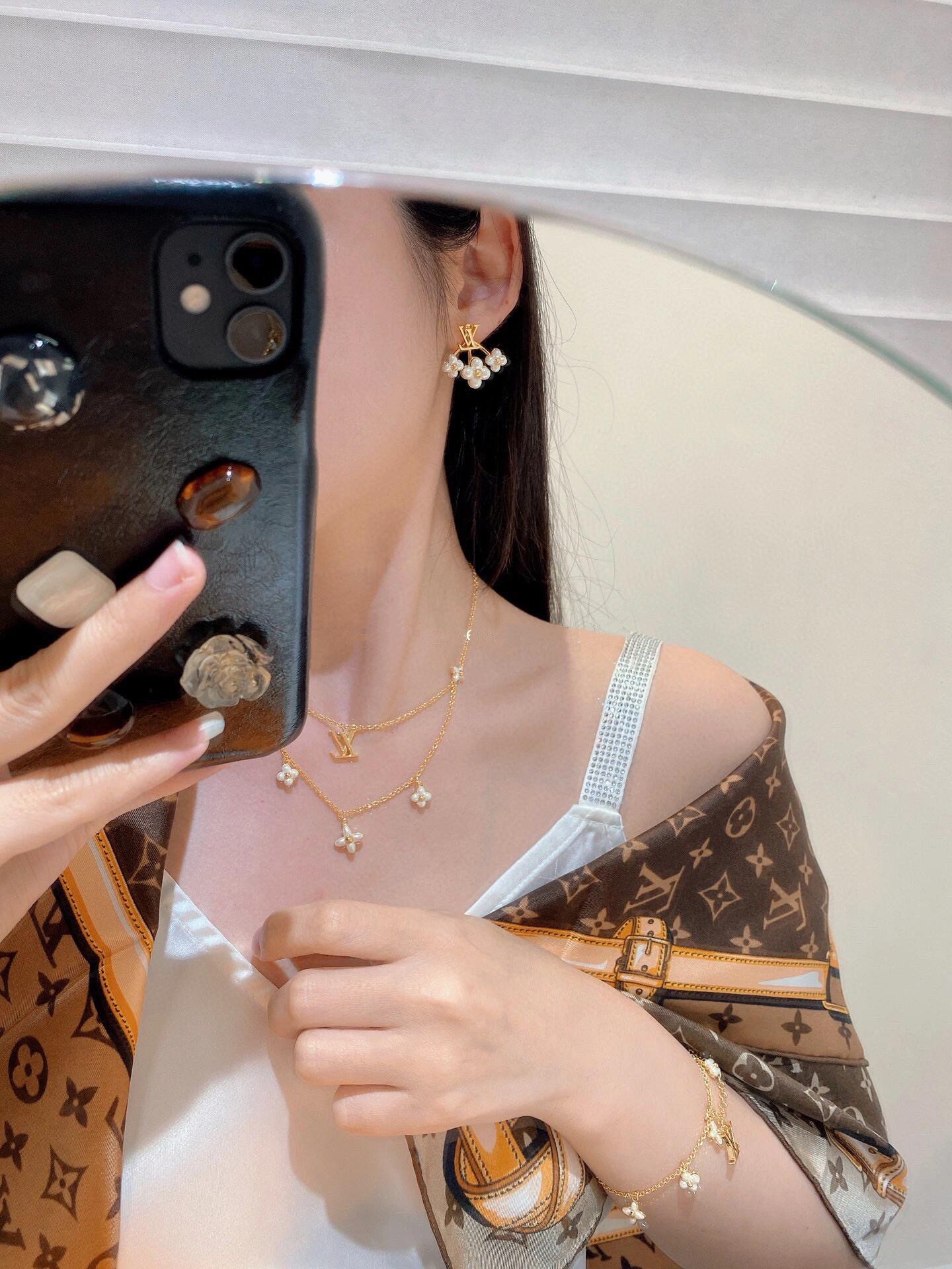 Luxury X717 Necklace