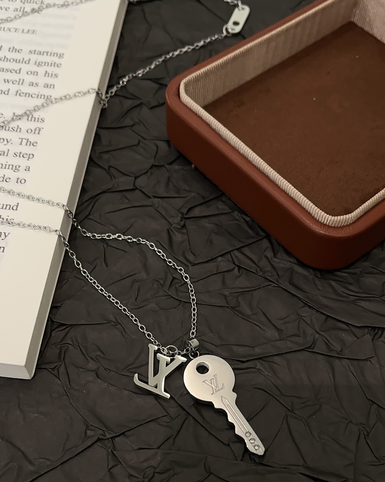 Luxury X718 Necklace