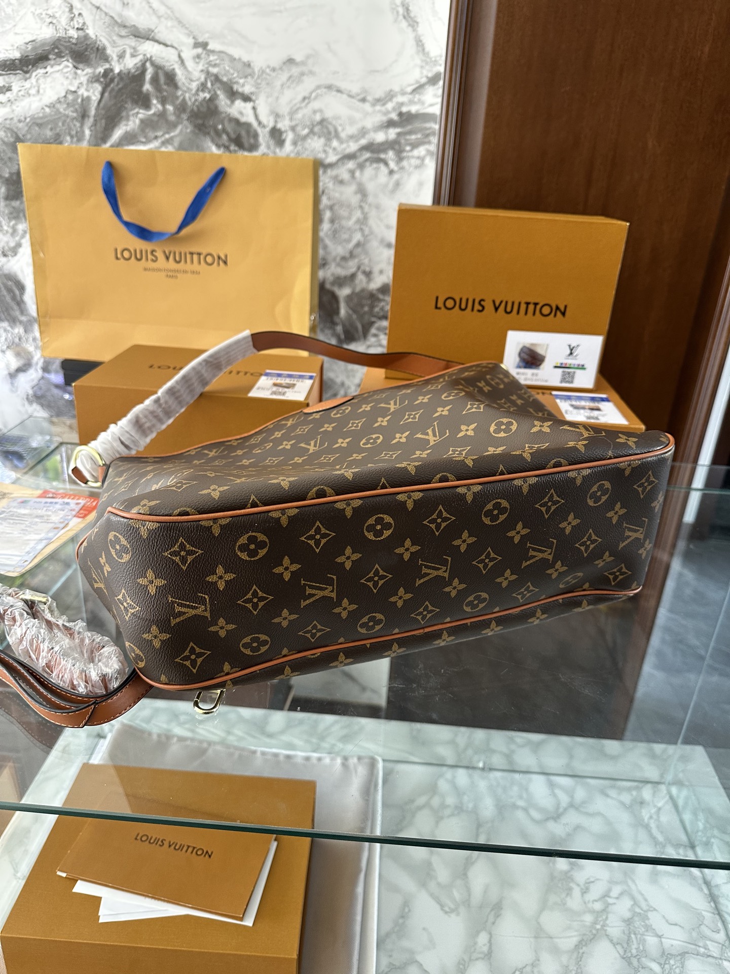Louis Vuitton p100 43 12 30 Crossbody Bag