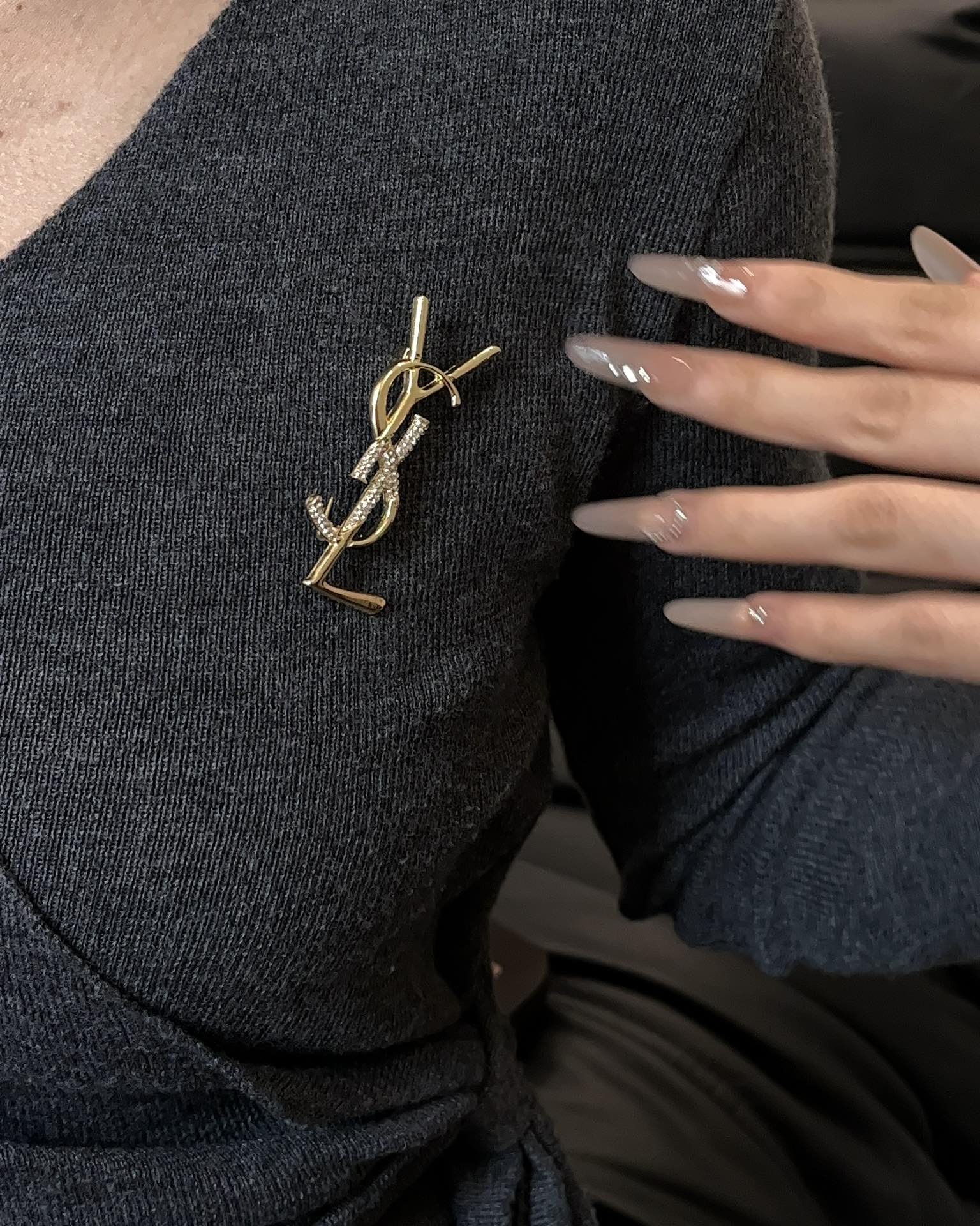 Designer Designer Luxury D196 Each item IS quality-checked before dispatch with global tracked shipping jewelry Brooch