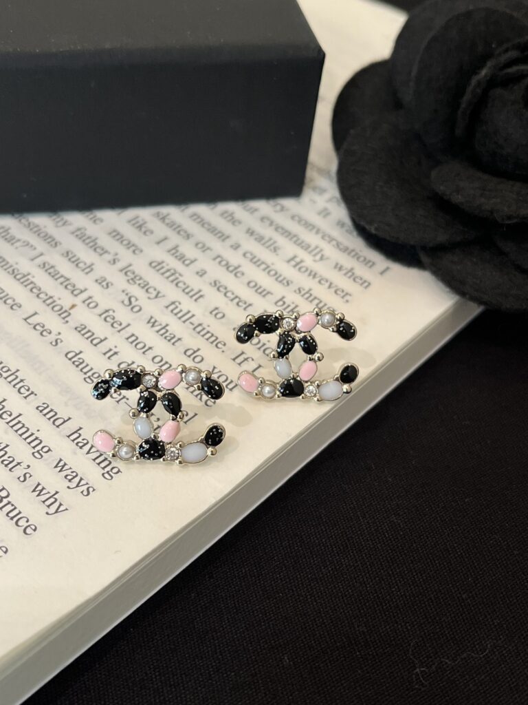 Designer Jewelry Ring editorial product context 2