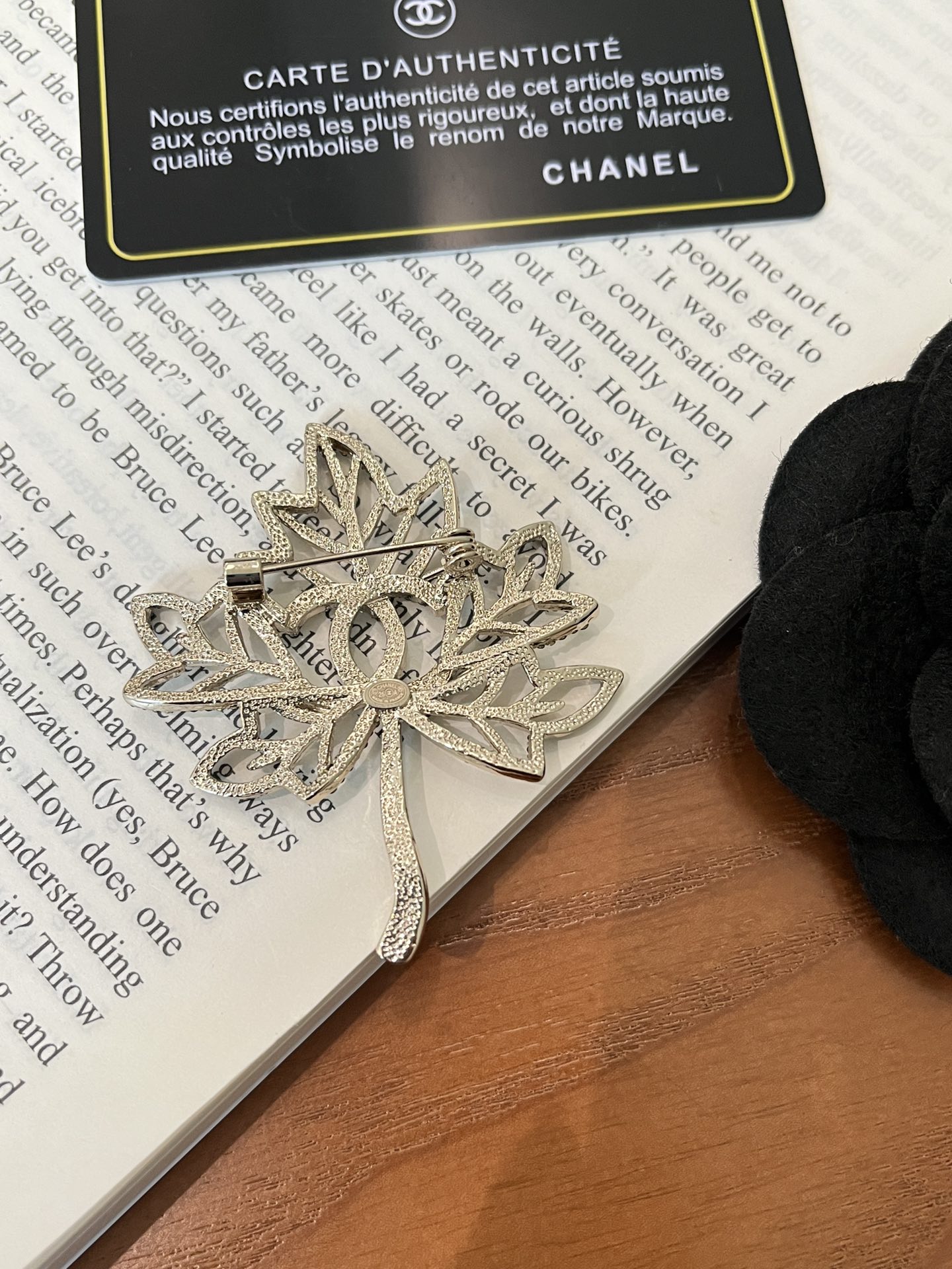Designer Luxury D197 Brooch