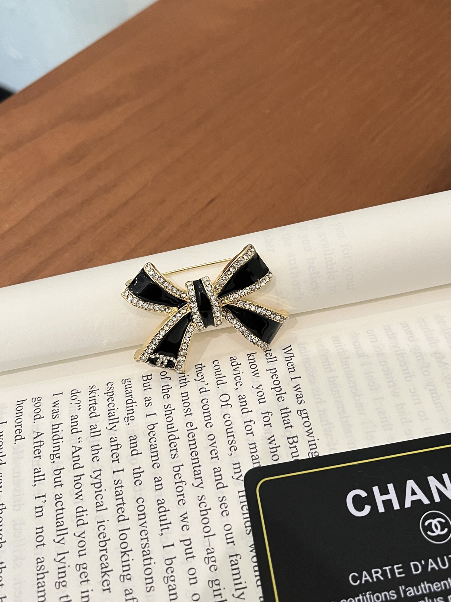 Designer Luxury D198 Brooch
